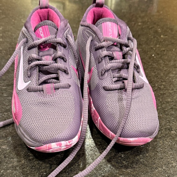 Nike Other - Nike Kids' Grade School IsoFly Basketball Shoes - in Raisin